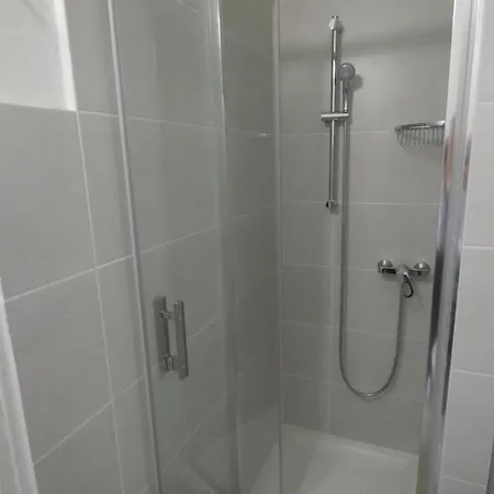 Climatises Proche * نيس