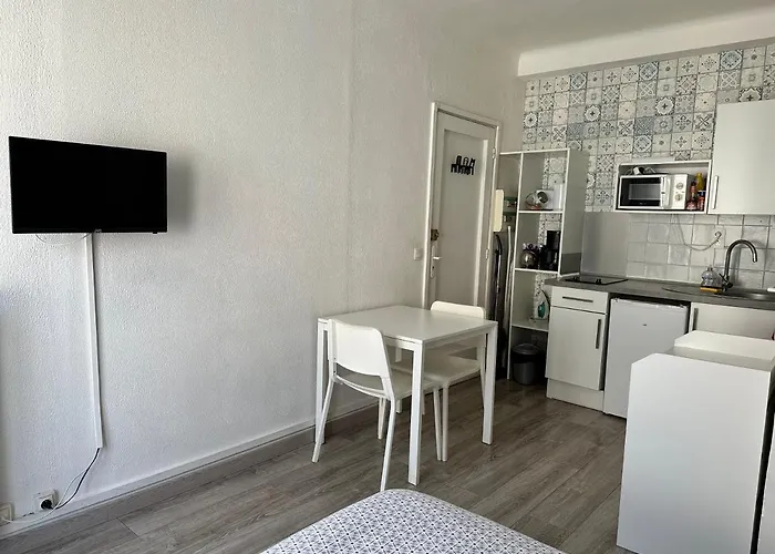 Climatises Proche Apartment